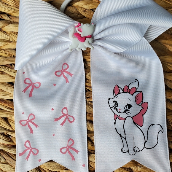 Coquette Marie hairbow 🎀 - Picture 2 of 2